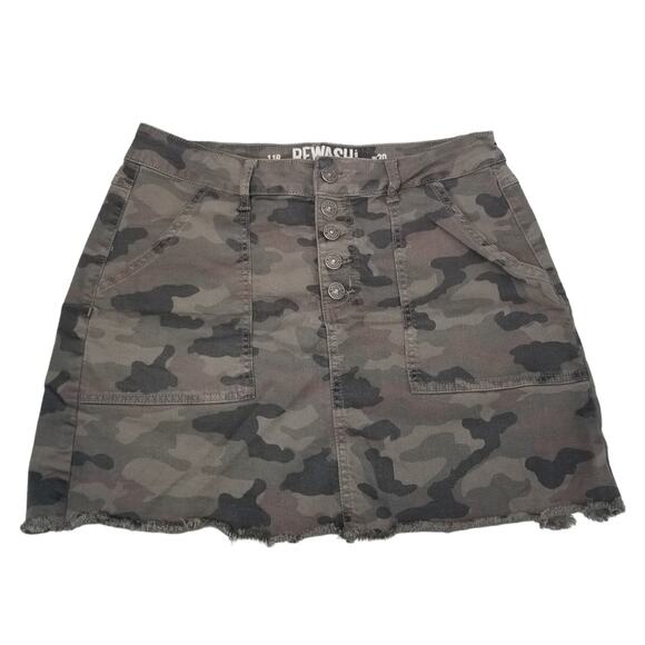 Rewash Skirt 1R W30 Camo Mini Button Fly Raw Hem - Picture 1 of 5